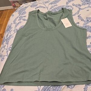❤️10/$20 New A New Day Green Sleeveless Relaxed Tank Top